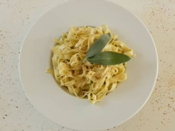 Tagliatelles au beurre de sauge