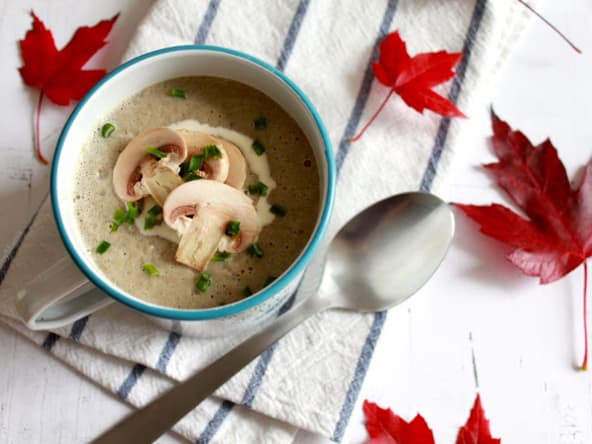 Velouté réconfortant de champignons de Paris