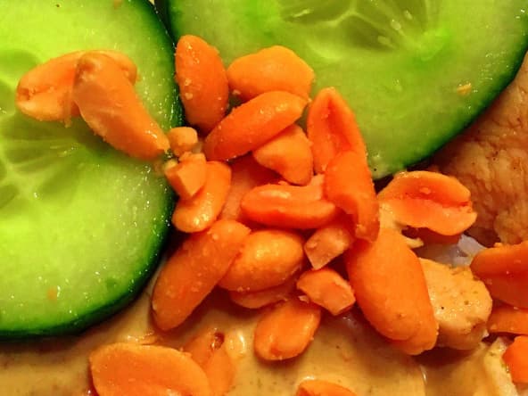 Wok explosif de poulet au curry vert