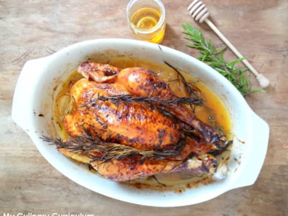 Poulet rôti au miel et au romarin très parfumé