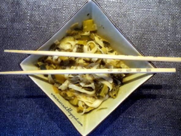 Wok de chou kale au curry vert thaï