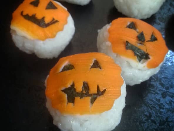 Temari sushi façon citrouille pour Halloween