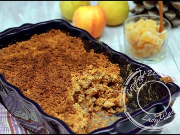 Crumble de pommes et poires, gingembre et noix de pécan – sans lactose