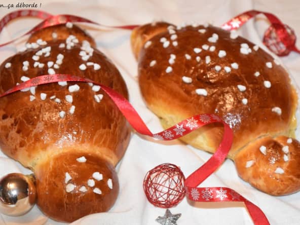 Recette traditionnelle du cougnou, une brioche de noël