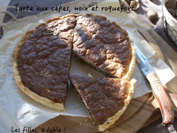 Tarte aux cèpes, noix et roquefort
