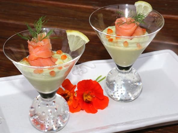 Mousse d'avocat au saumon fumé