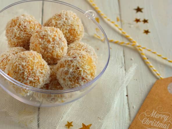 Truffes crues à l'amande, à l'orange et à la noix de coco pour noël gourmand et sain