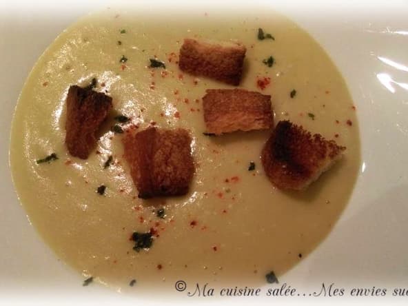 VELOUTÉ AU CAMEMBERT