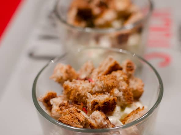 Verrine de truite fumée et de pomme verte au fromage frais