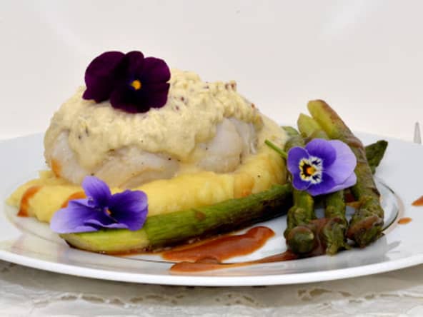 Filet de cabillaud et sa chantilly de moutarde à l’ancienne.