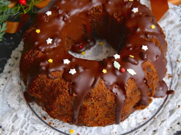 Vegan Christmas cake aux pommes et fruits séchés