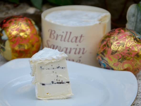 Brillat savarin truffé pour plateau de fromage de fête !