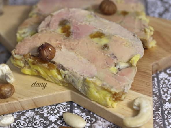 Marbré de foie gras aux fruits secs