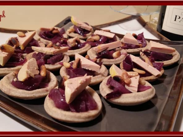 Tartelettes au foie gras et aux pignons