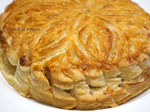 Galette des rois magique anti-gaspi avec chutes de pâte feuilletée