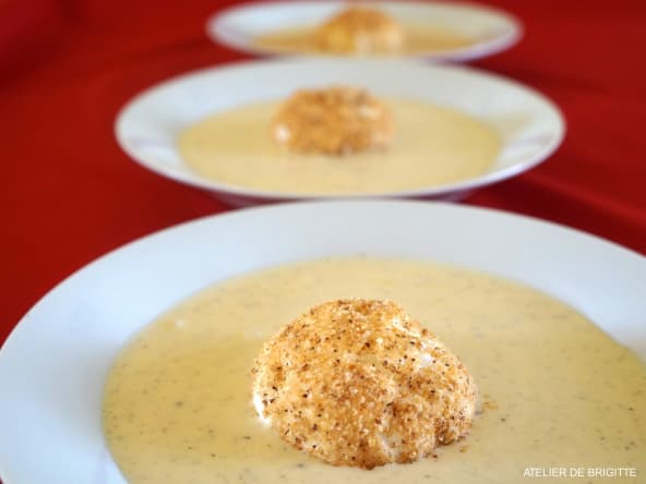 Iles flottantes vanille et pralin 