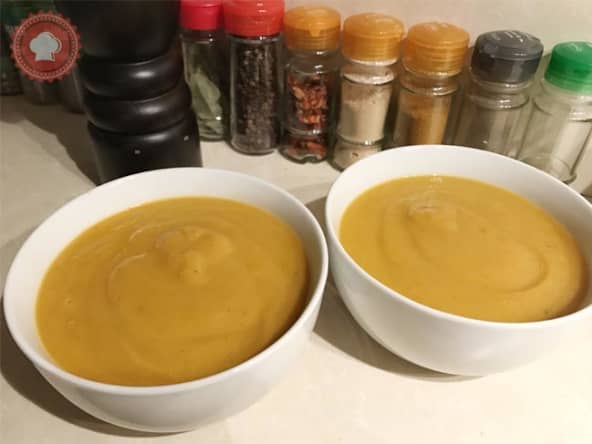 Potage de légumes à la sauce soja