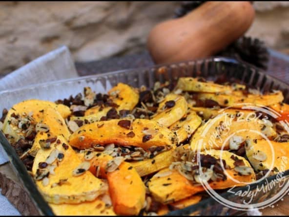 Courge butternut rôtie, crumble de châtaignes