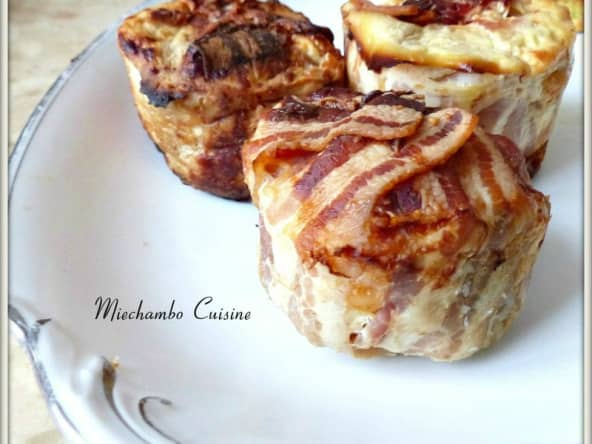 Pommes de terre lardées aux champignons de Paris et vin blanc