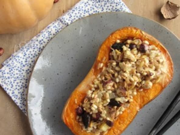Butternut farcie aux céréales et poulet