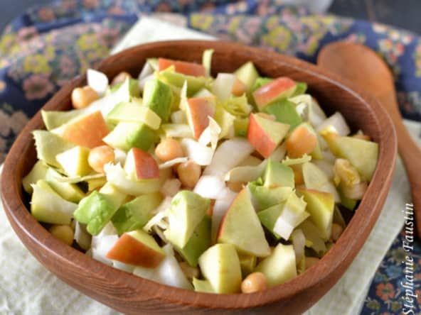 Salade d'endive à l'avocat et aux pois chiches