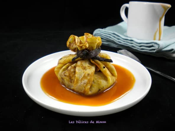 Aumônières de crêpes aux pommes et au caramel au beurre salé pour la chandeleur