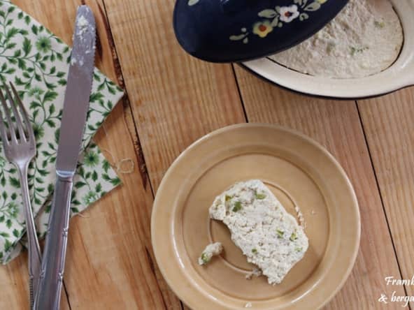 Terrine de poulet aux pistaches et fromage blanc