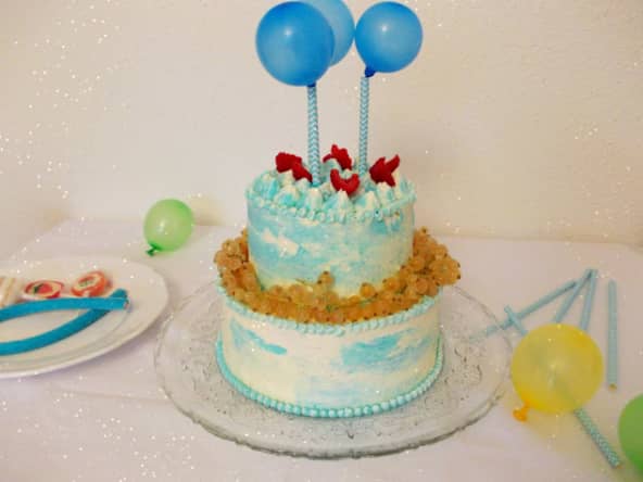 Layer cake aux ballons citron framboise (gâteau à étages)