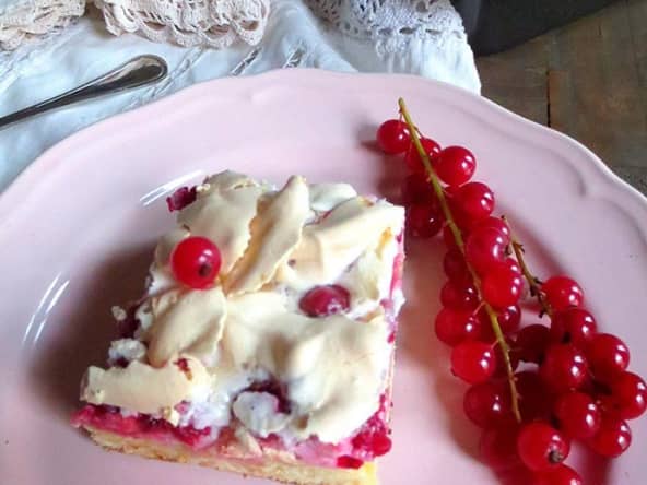 Gâteau aux groseilles et à la meringue (Punasesōstra Beseekook)