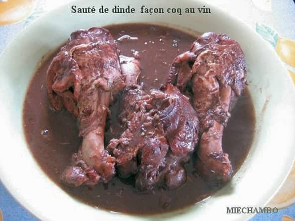 Sauté de dinde façon coq au vin