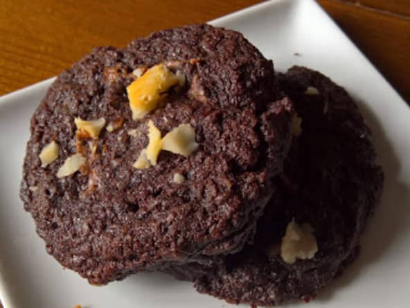 Cookie au chocolat et noix du Brésil, cœur coulant pâte à tartiner