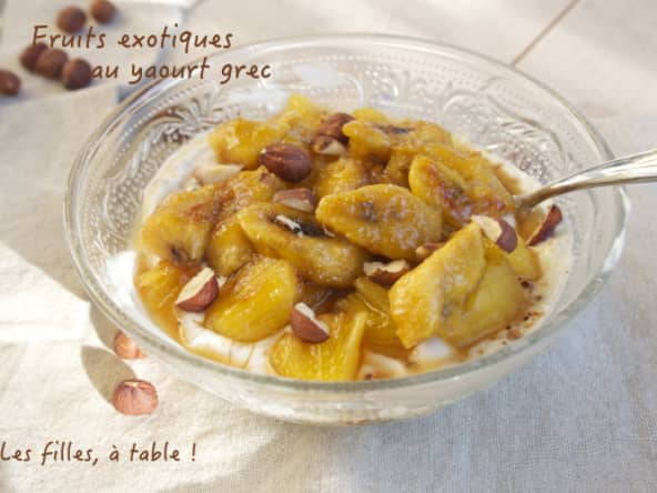 Fruits exotiques au yaourt grec (et recette jaune pour le mois de l’endométriose)