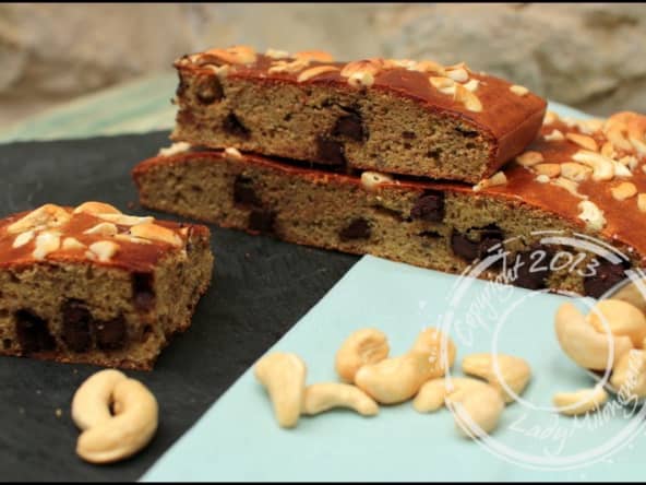 Banana cake aux noix de cajou et pépites de chocolat sans lactose