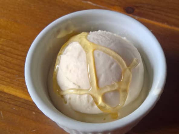 Glace au chèvre frais, citron vert et miel