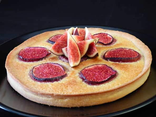 Tarte figue amande cannelle - Poivre & Zeste