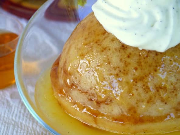 Baba au rhum épicé et chantilly à la vanille