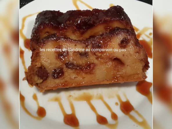 Pudding facile aux raisins secs et au caramel