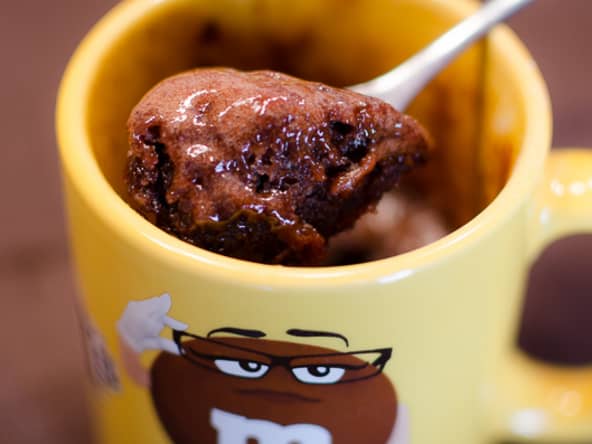Mug cake aux caramels à partager à 2
