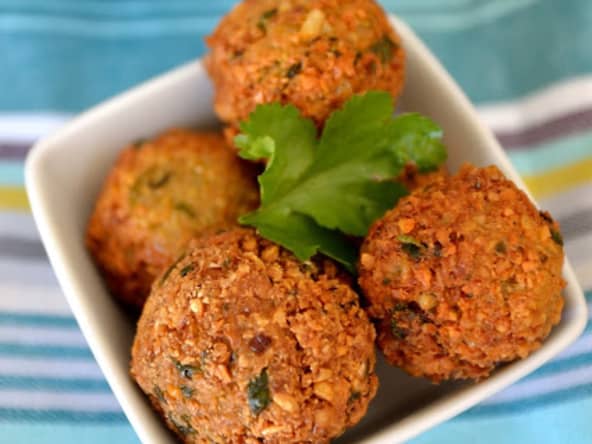 Falafels, sauce tahini, selon Ottolenghi