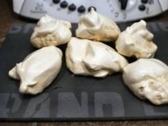 Meringue au sucre roux au thermomix facile et rapide