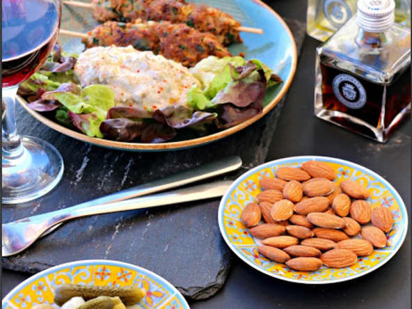 Brochettes de boeuf et aubergines grillées comme un kebab