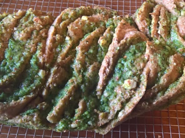 Babka au pesto d’ail des ours et chèvre