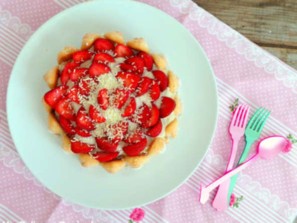 Tiramisu tarte façon charlotte fraises et chocolat blanc
