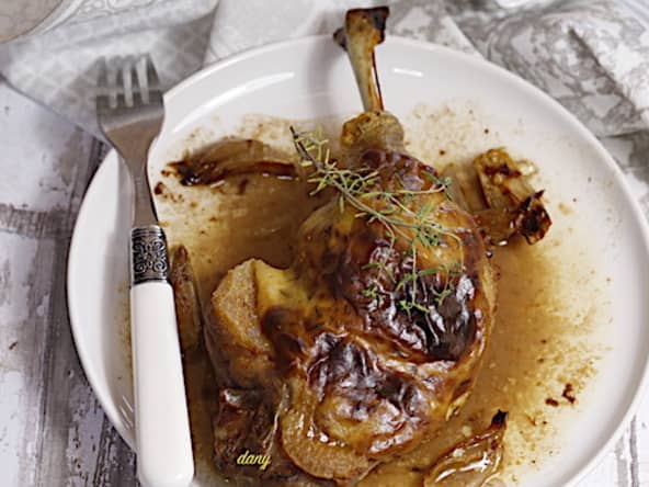 Cuisses de canard confites à la moutarde et au thym