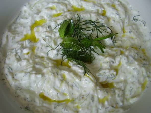 Tzatziki ou comment faire manger des concombres à des ados - Menus Propos