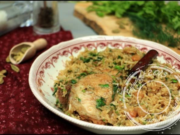 Poulet à l’oignon caramélisé et riz à la cardamome de Yotam Ottolenghi