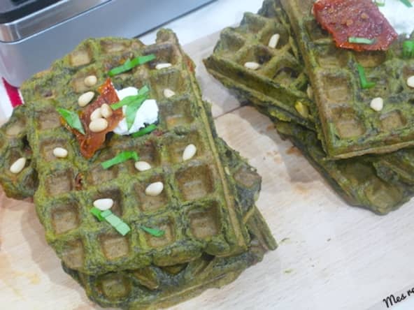Gaufre à l'épinard et au fromage de chèvre frais