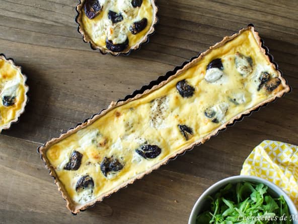 Tarte au bacon, pruneaux et chèvre frais