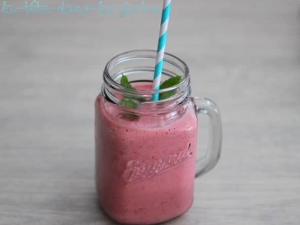 Smoothie maison framboise banane
