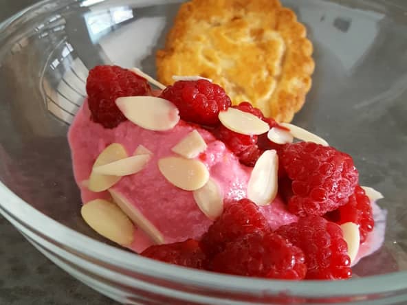Glace yaourt-framboises